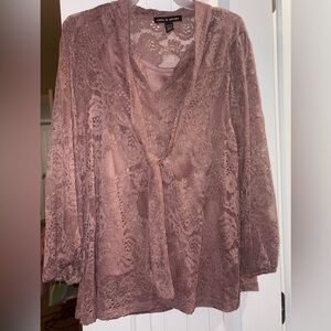 Lace rose gold 3/4 length sheer floral pattern top